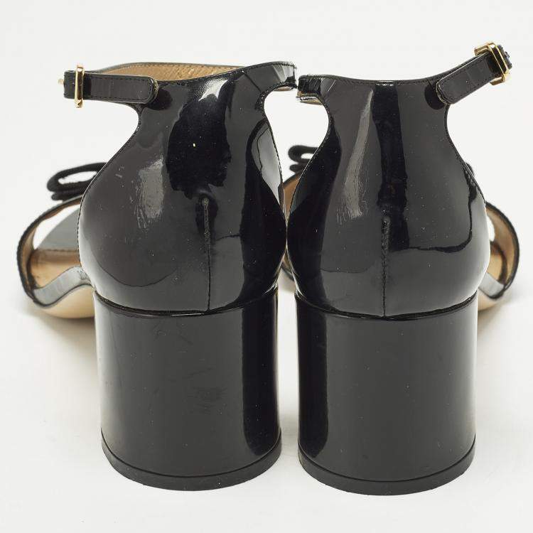 Pre Owned Salvatore Ferragamo Vara Bow Size 38.5 Black Patent Leather Ankle Strap Sandals