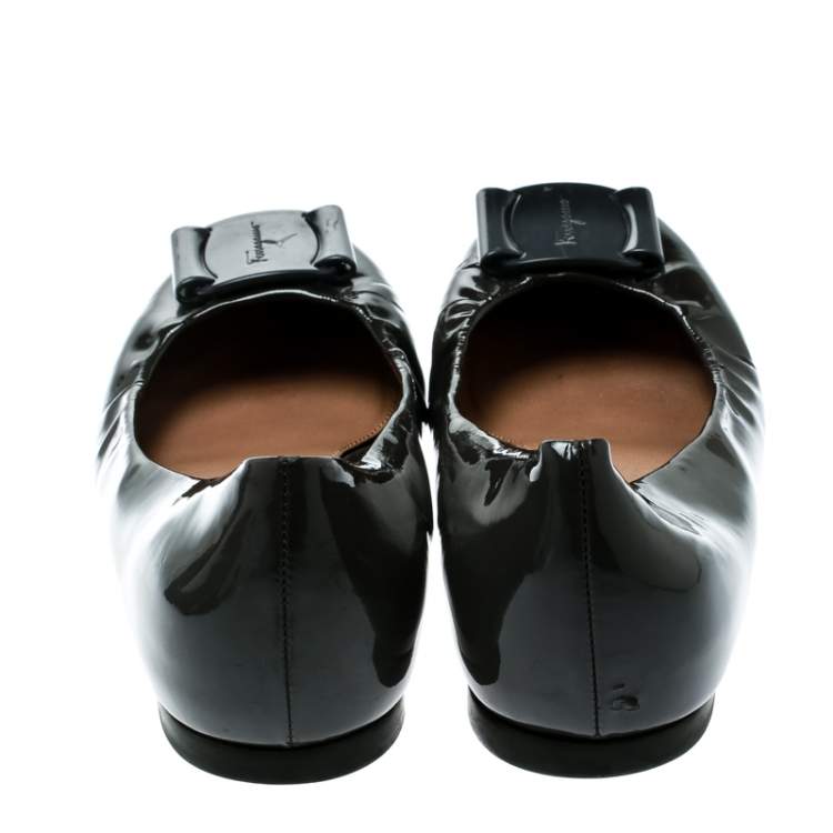 Pre Owned Salvatore Ferragamo Dark Grey Patent Leather Degrade Ballet Flats Size 38.5