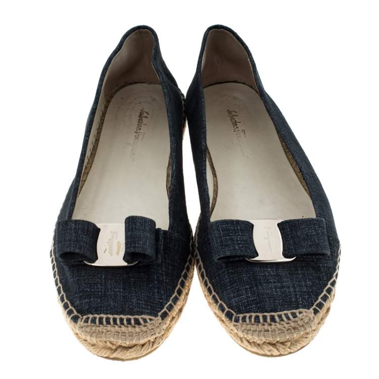 Pre Owned Salvatore Ferragamo Blue Printed Suede Mandy Vara Bow Espadrille Flats Size 38.5