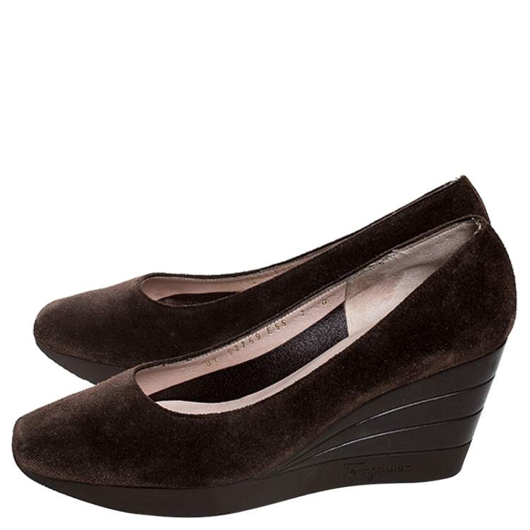 Pre Owned Salvatore Ferragamo Brown Suede Wedge Pumps Size 37.5