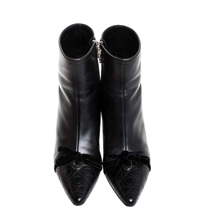 Pre Owned Salvatore Ferragamo Black Leather Velvet Bow Ankle Length Boots Size 37
