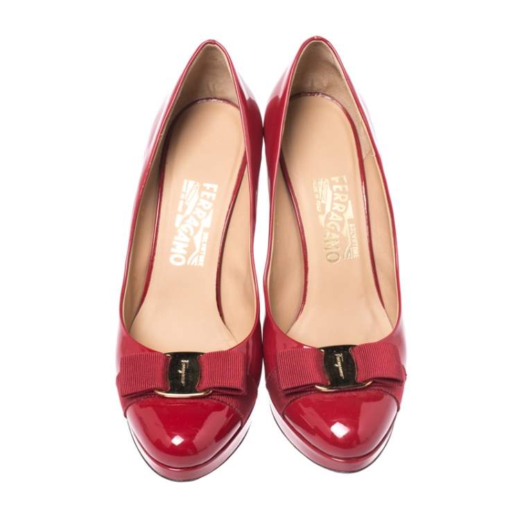 Pre Owned Salvatore Ferragamo Red Patent Leather Flo Vara Bow Wedge Pumps Size 40