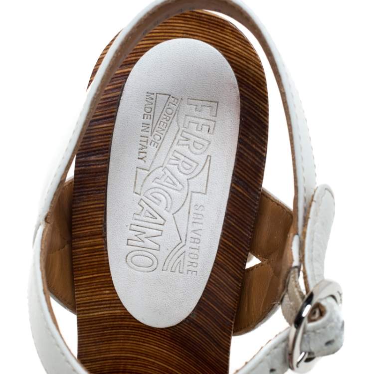 Pre Owned Salvatore Ferragamo White/Brown Textured Leather Open Toe Ankle Strap Sandals Size 39.5