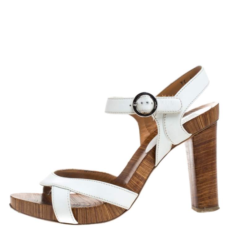 Pre Owned Salvatore Ferragamo White/Brown Textured Leather Open Toe Ankle Strap Sandals Size 39.5