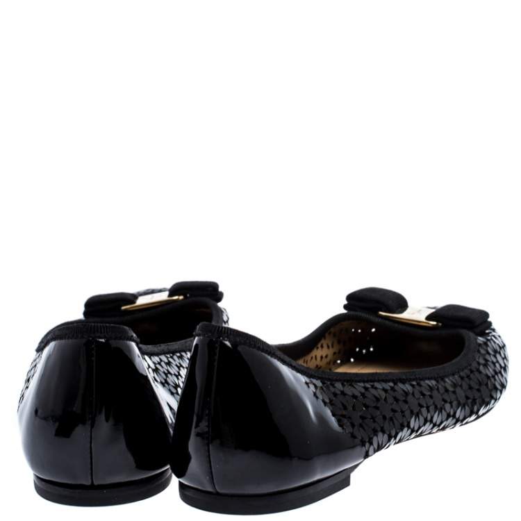 Pre Owned Salvatore Ferragamo Black Lazer Cut Patent Leather Vara Bow Flats Size 40