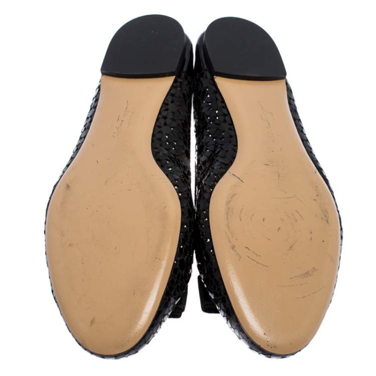 Pre Owned Salvatore Ferragamo Black Lazer Cut Patent Leather Vara Bow Flats Size 40