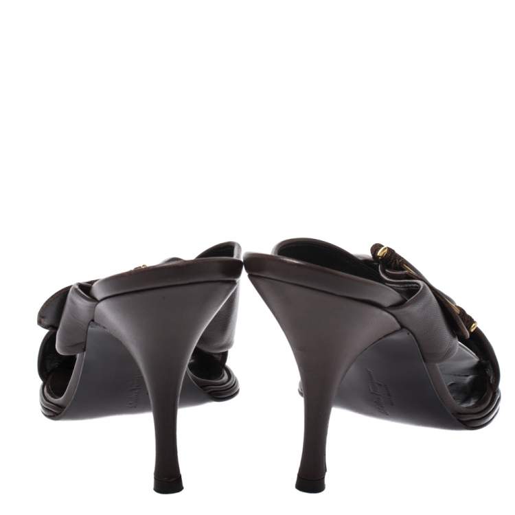 Pre Owned Salvatore Ferragamo Dark Brown Leather Criss Cross Buckle Sandals Size 41