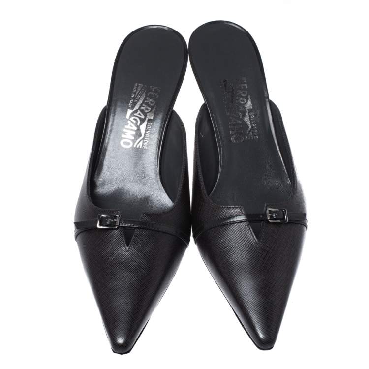 Pre Owned Salvatore Ferragamo Black Leather Donata Pointed Toe Mule Sandals Size 38.5