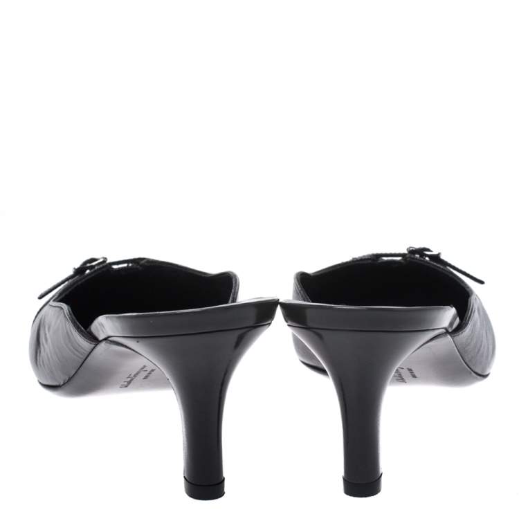 Pre Owned Salvatore Ferragamo Black Leather Donata Pointed Toe Mule Sandals Size 38.5