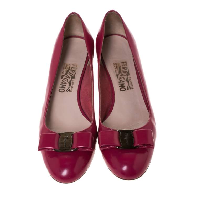 Pre Owned Salvatore Ferragamo Burgundy Leather Vara Bow Block Heel Pumps Size 39.5
