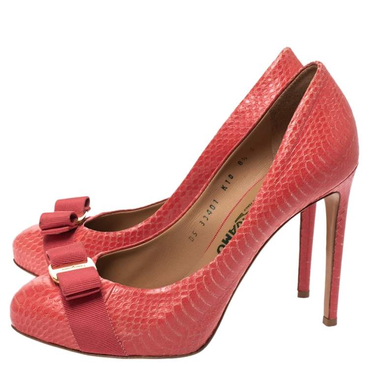 Pre Owned Salvatore Ferragamo Pink Python Embossed Leather Carla Vara Bow Pumps Size 39
