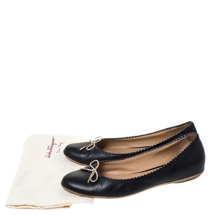 Pre Owned Salvatore Ferragamo Black/Gold Leather Bow Ballet Flats Size 40