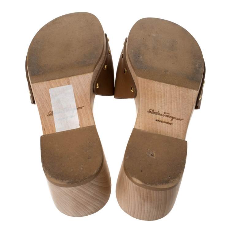 Pre Owned Salvatore Ferragamo Brown Leather Graciela Clogs Slides Size 40.5