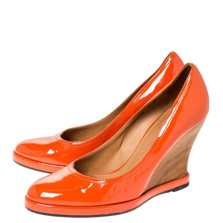 Pre Owned Salvatore Ferragamo Orange Patent Leather Wedge Platform Pumps Size 38.5
