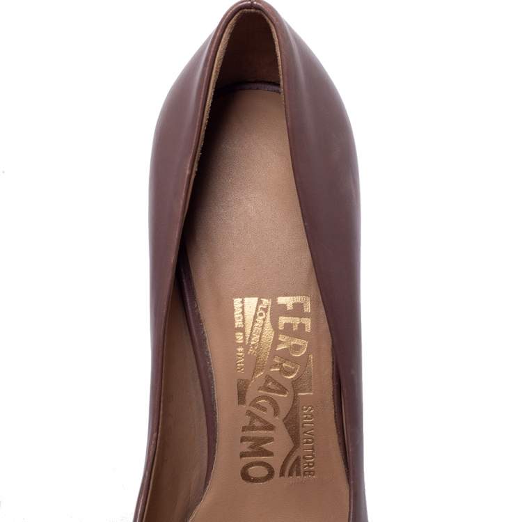 Pre Owned Salvatore Ferragamo Brown Leather Platform Pumps Size 35.5 