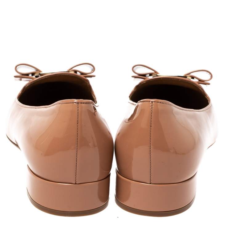 Pre Owned Salvatore Ferragamo Peach Patent Leather Alice Point Toe Ballet Flats Size 41