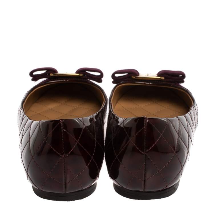 Pre Owned Salvatore Ferragamo Burgundy Quilted Patent Leather Varina Vara Bow Flats Size 37