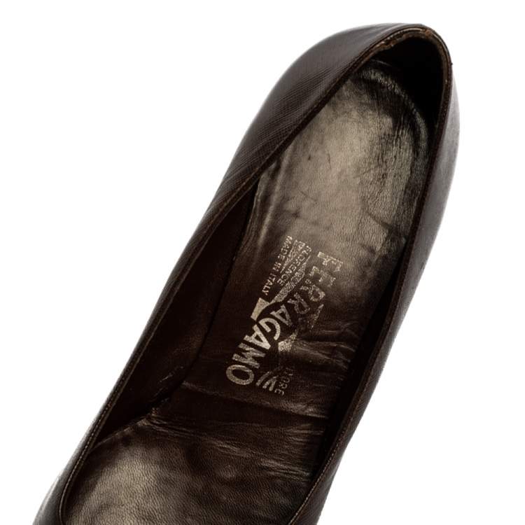 Pre Owned Salvatore Ferragamo Brown Leather Pumps Size 39.5