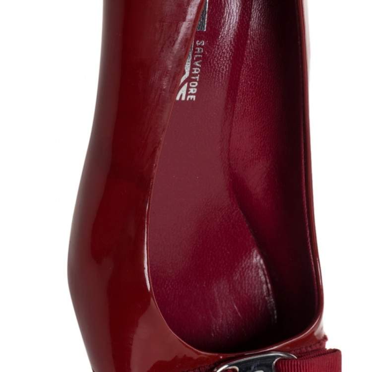 Pre Owned Salvatore Ferragamo Red Patent Leather Vara Bow Pumps Size 40.5