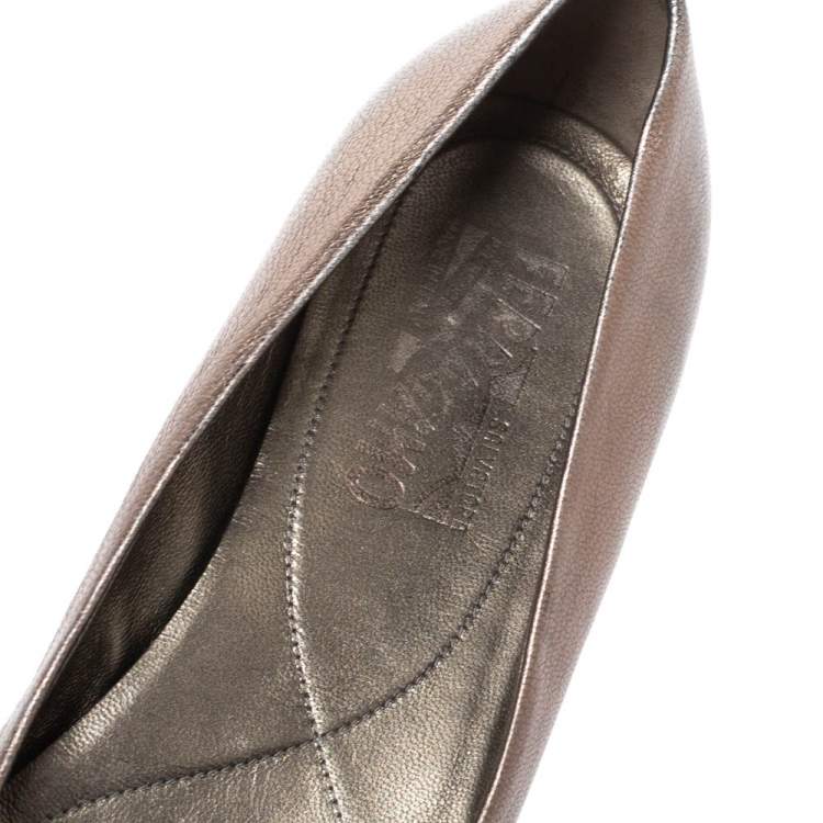 Pre Owned Salvatore Ferragamo Metallic Grey Leather Vara Bow Ballet Flats Size 38