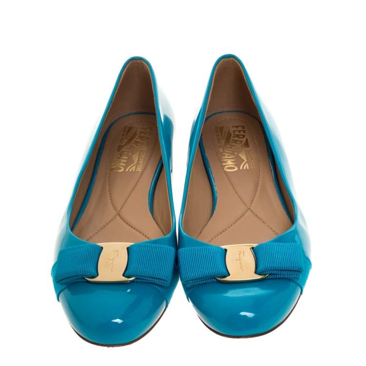 مملوكة مسبقًا Salvatore Ferragamo Blue Patent Leather Varina Ballet Flats Size 36.5