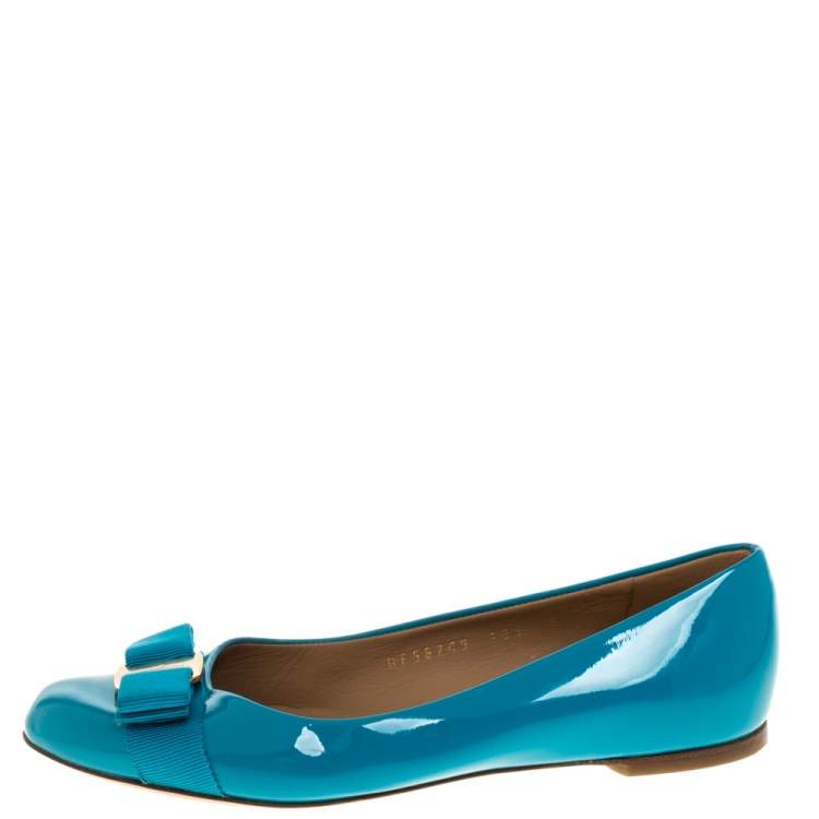 مملوكة مسبقًا Salvatore Ferragamo Blue Patent Leather Varina Ballet Flats Size 36.5