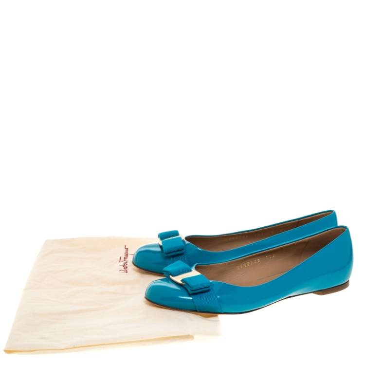مملوكة مسبقًا Salvatore Ferragamo Blue Patent Leather Varina Ballet Flats Size 36.5