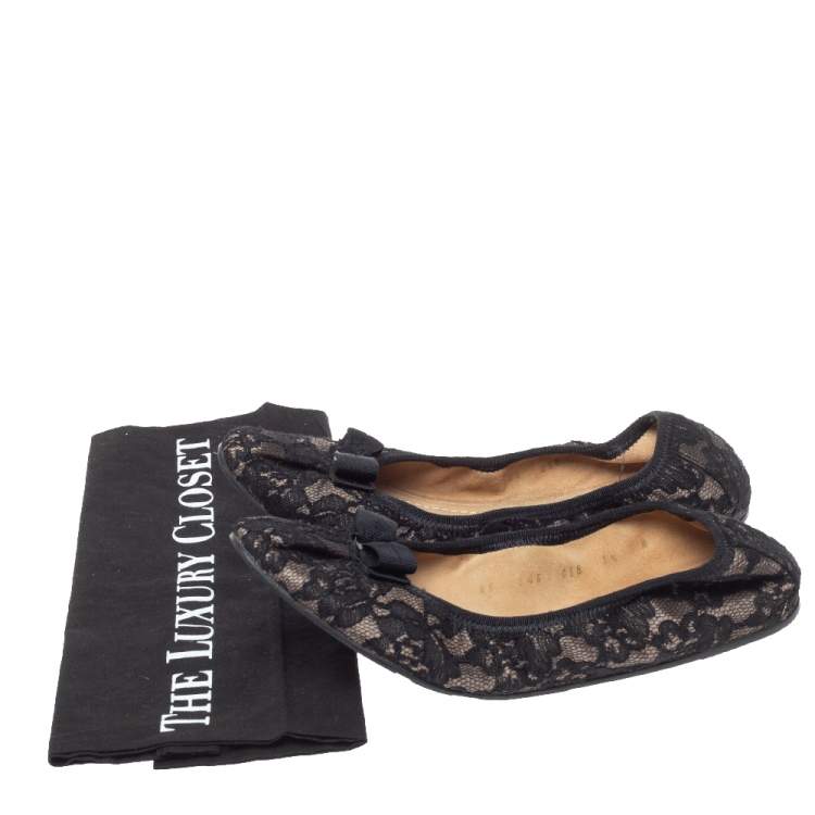 مملوكة مسبقًا Salvatore Ferragamo Black Lace My Joy Bow Scrunch Ballet Flats Size 38