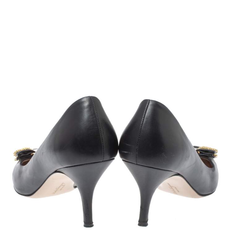 Pre Owned Salvatore Ferragamo Black Leather Bow Embellished Pumps Size 40