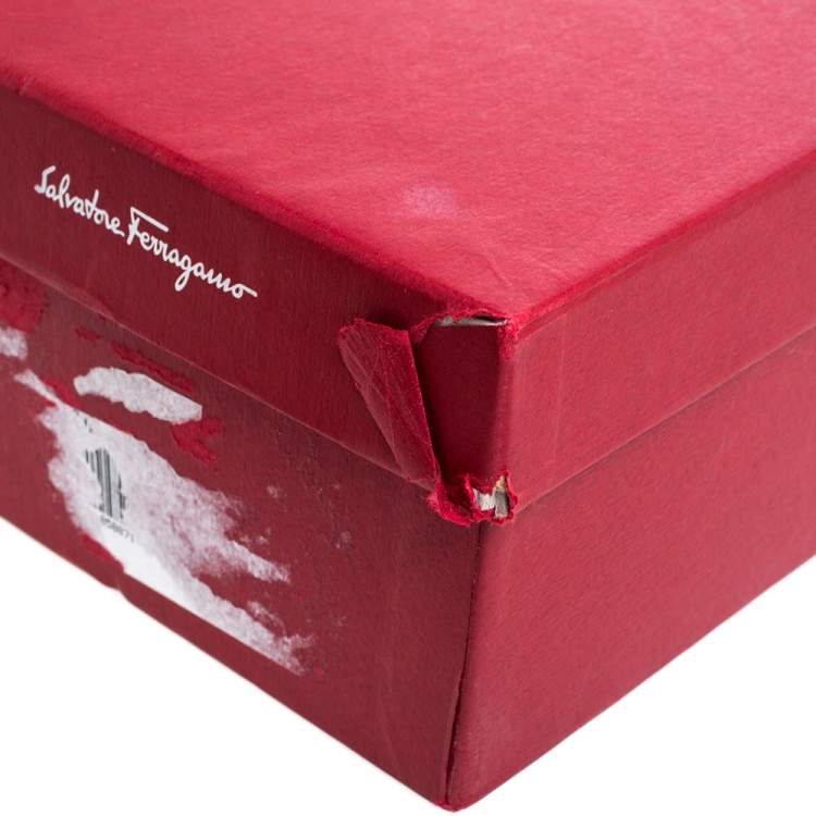 مملوكة مسبقًا Salvatore Ferragamo Black Patent Leather Ballet Flats Size 40.5
