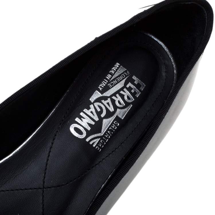 Pre Owned Salvatore Ferragamo Silver/Black Leather And Fabric Cap Toe Bow Flats Size 39