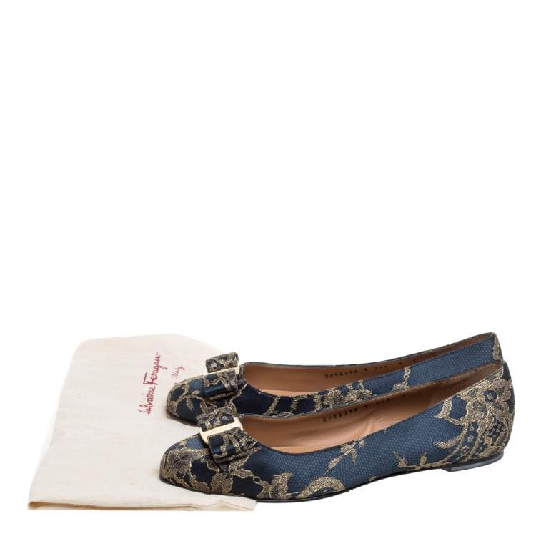 Pre Owned Salvatore Ferragamo Blue Bordeaux Satin And Lace Tarita Ballet Flats Size 38.5