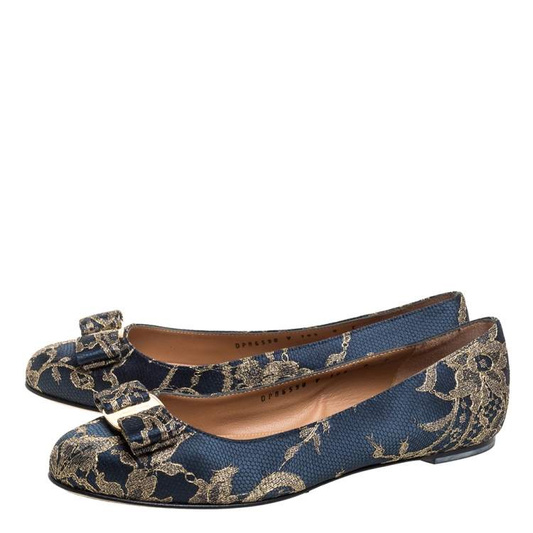Pre Owned Salvatore Ferragamo Blue Bordeaux Satin And Lace Tarita Ballet Flats Size 38.5