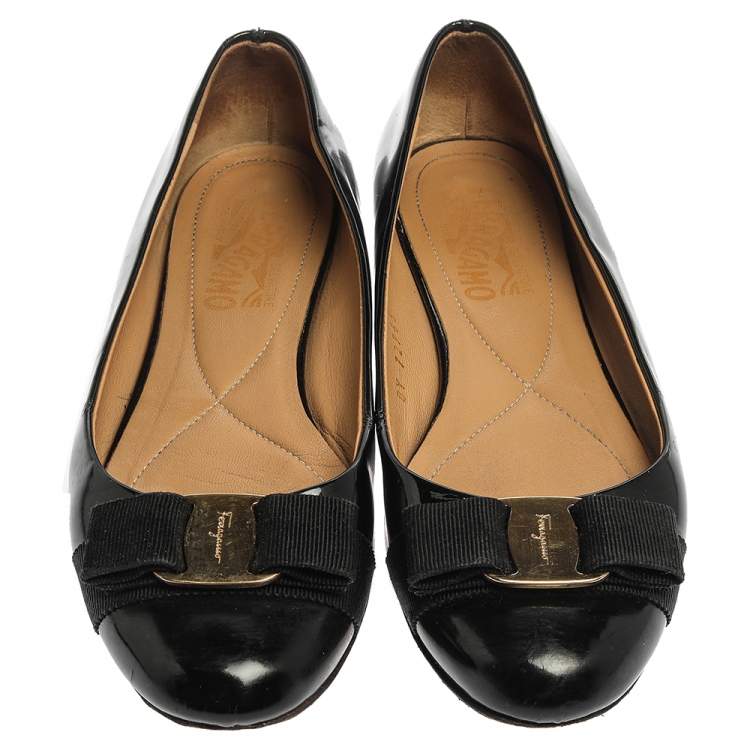 Pre Owned Salvatore Ferragamo Black Patent Leather Vara Bow Flats Size 37