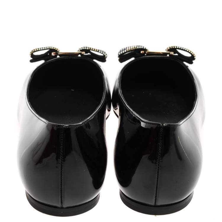 Pre Owned Salvatore Ferragamo Black Patent Leather Varina  Flats Size 39