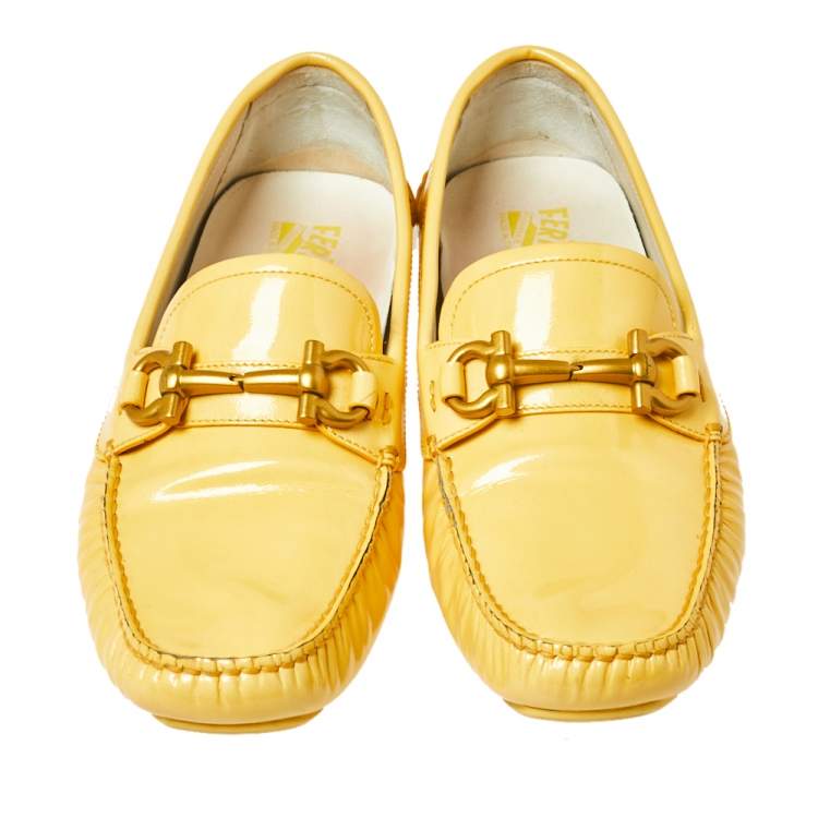 Pre Owned Salvatore Ferragamo Yellow Patent Leather Parigi Slip On Loafers Size 39.5