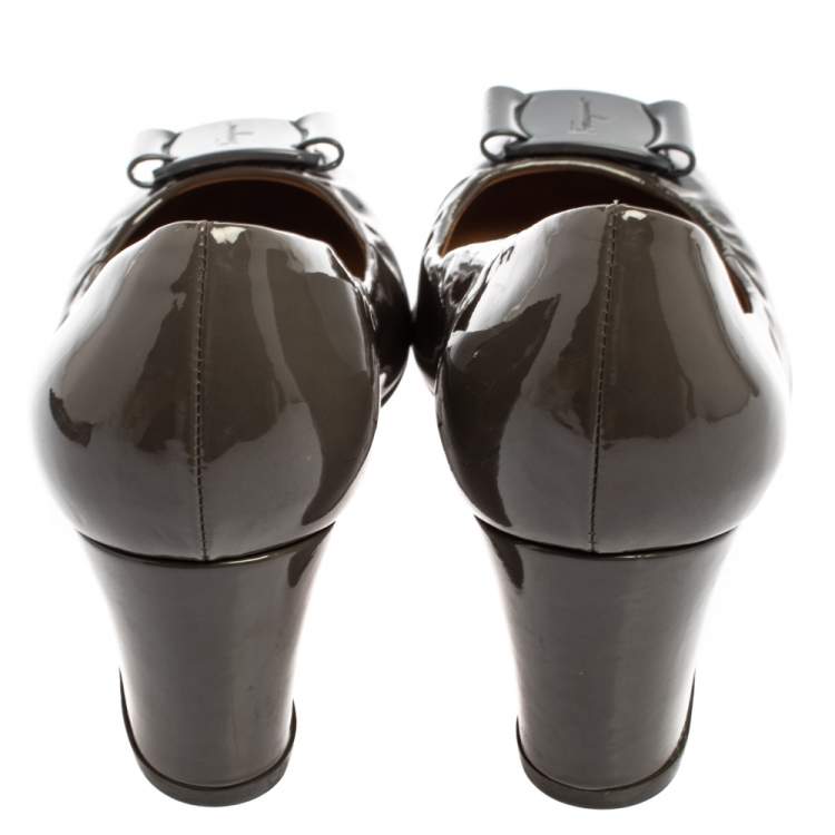 Pre Owned Salvatore Ferragamo Two Tone Patent Leather Wedge Pumps Size 38