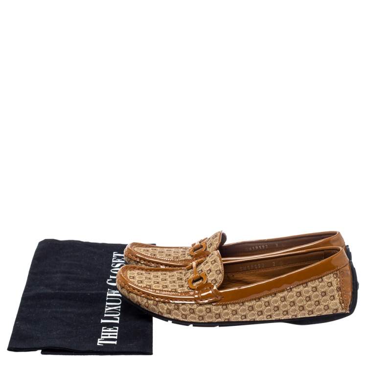 Pre Owned Salvatore Ferragamo Beige/Caramel Gancini Canvas and Patent Leather Loafers Size 37.5