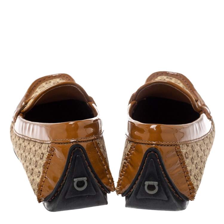 Pre Owned Salvatore Ferragamo Beige/Caramel Gancini Canvas and Patent Leather Loafers Size 37.5