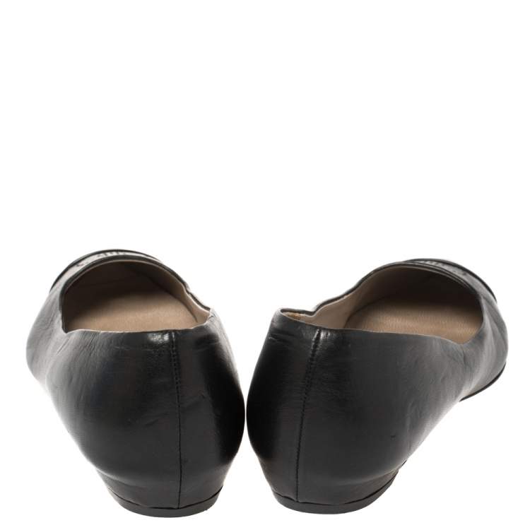Pre Owned Salvatore Ferragamo Black Patent and Leather Cap Toe Ballet Flats Size 37
