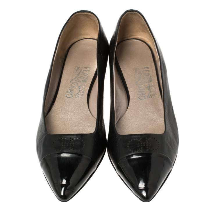 Pre Owned Salvatore Ferragamo Black Patent and Leather Cap Toe Ballet Flats Size 37