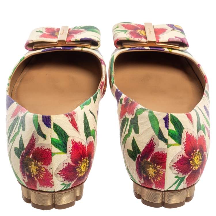 مملوكة مسبقًا Salvatore Ferragamo Multicolor Floral Print Leather Avola Bow Ballet Flats Size 38