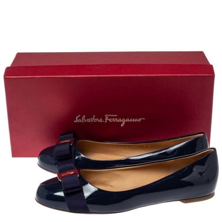 Pre Owned Salvatore Ferragamo Blue Patent Leather Varina Bow Flats Size 38.5