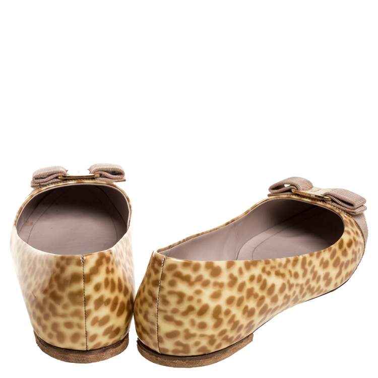 Pre Owned Salvatore Ferragamo Cream Animal Print Patent Leather Varina Ballet Flats Size 40.5