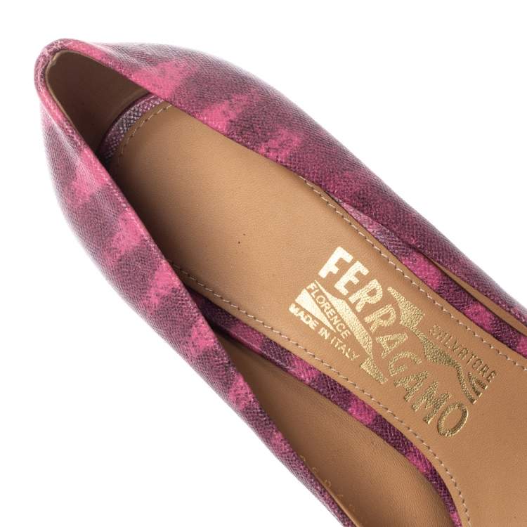 Pre Owned Salvatore Ferragamo Pink Animal Print Leather Pumps Size 37