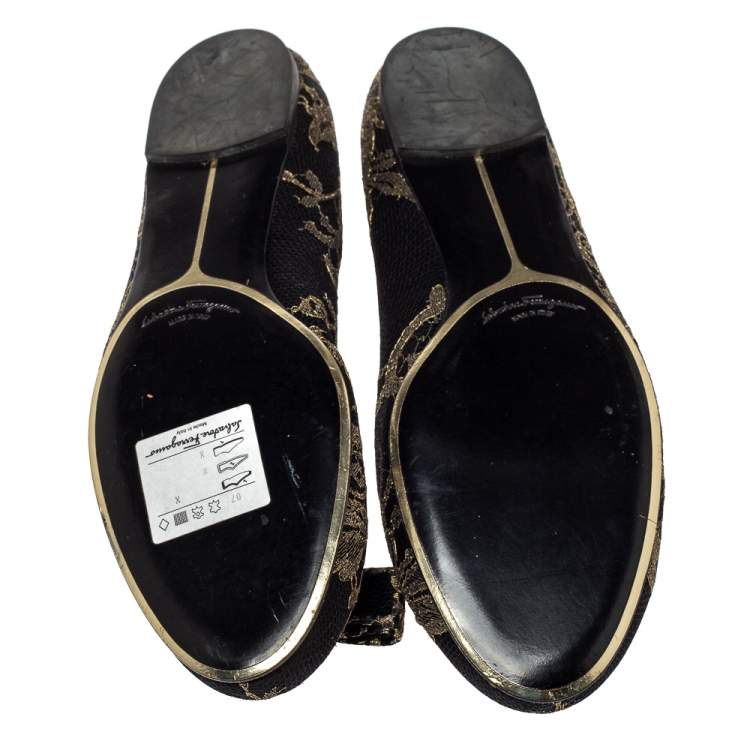 Pre Owned Salvatore Ferragamo Black/Gold Satin And Lace Tarita Ballet Flats Size 40