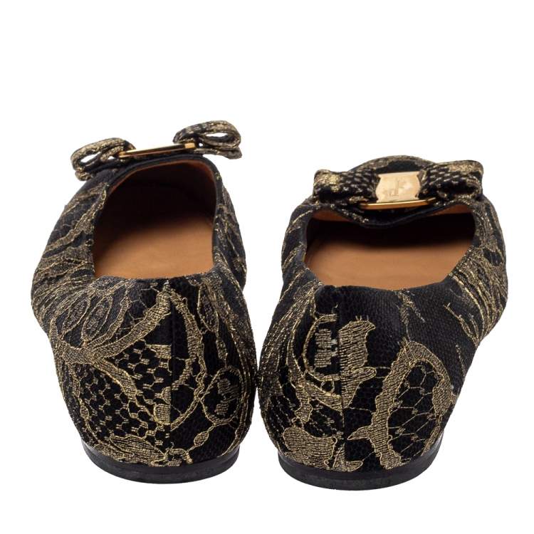 Pre Owned Salvatore Ferragamo Black/Gold Satin And Lace Tarita Ballet Flats Size 40
