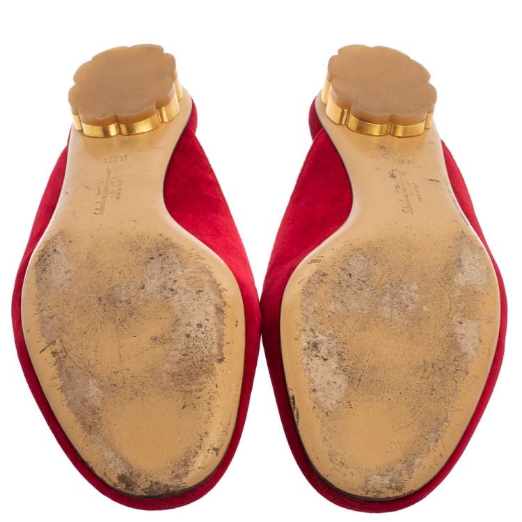 Pre Owned Salvatore Ferragamo Red Velvet Sciacca Flat Mules Size 37