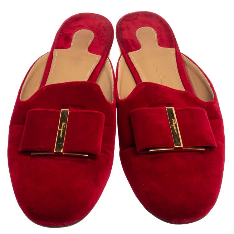Pre Owned Salvatore Ferragamo Red Velvet Sciacca Flat Mules Size 37