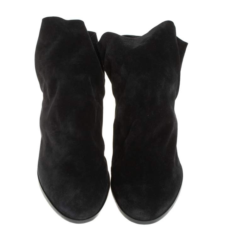 Pre Owned Stuart Weitzman Black Suede Booties Size 40